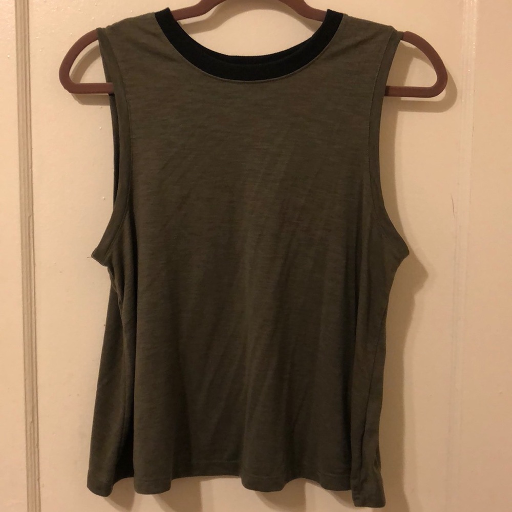 High neck workout tank